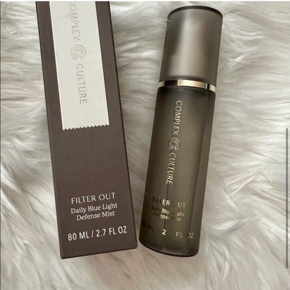Complex Culture- FILTER OUT Daily Blue Light Defense Mist 80 ML - Picture 4 of 6